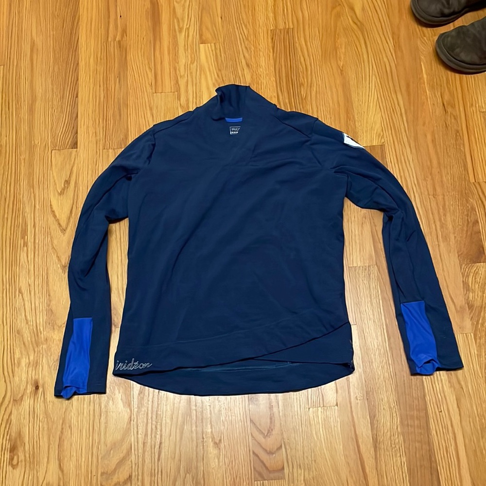 Irideon Pullover size medium-NWOT